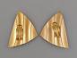 Preview: Vintage Ohrclips Modeschmuck Dreieck goldfarben 5x3,5cm