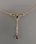 Preview: gelbvergoldetes Collier mit kornblumenblauem synthetischen Saphir und Perlchen