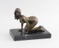 Preview: Bronze Figur Nackte knieend