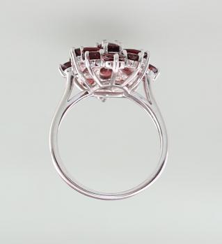 Granat-Ring