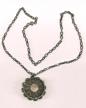 Filigran-Anhänger an Sterling-Silber-Kette