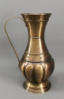 Große Bodenvase / Kanne