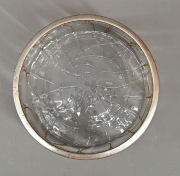 Schale Fadenauflage