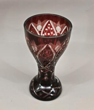 rubinrote Überfang-Vase