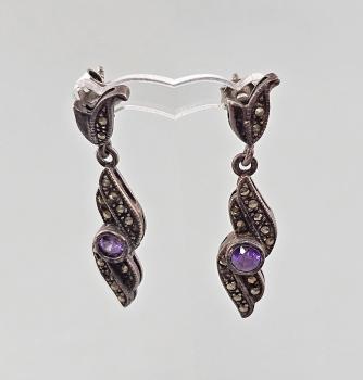 Silberne Amethyst-Ohrstecker L 4 cm