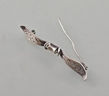 Silberne Brosche L 4,7 cm