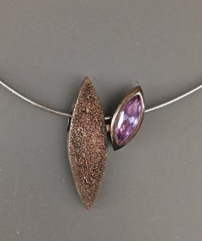 Kette mit Amethystanhänger