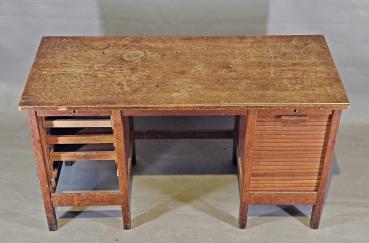 kleiner Schreibtisch