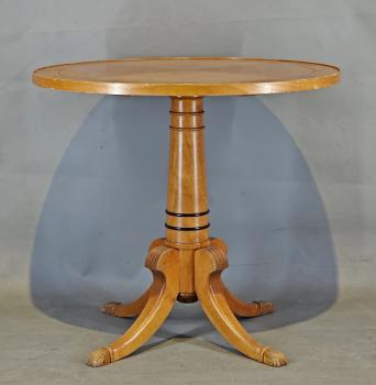 runder Tisch Art déco