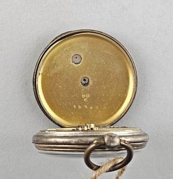 Versilberte Schlüssel - Taschenuhr