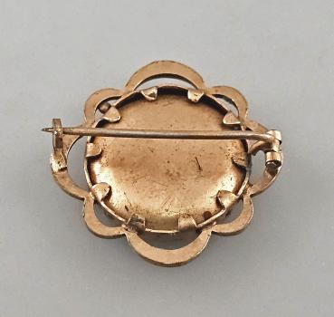 Antike-Foto-Brosche Durchbruchrand D3cm
