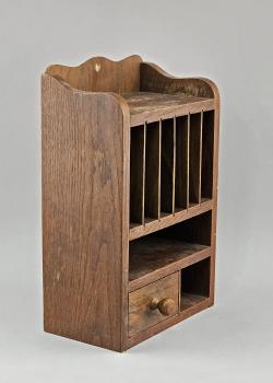 Wandschrank / Fächerschrank