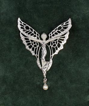 Jugendstil Brosche Schmetterlingsfrau Swarovski Perle