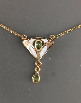 vergoldetes Collier Emaille hellgrün Peridot Jugendstil