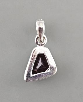 silberner Granat-Anhänger 1,4 x 2,5 cm