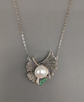 Smaragd Perlen Collier mit Markasiten