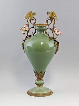 Große Vase mit Papageien