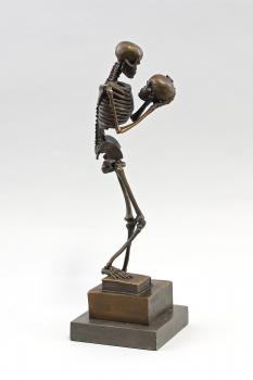 Kauba, Bronze Skelett mit Totenschädel