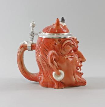 Teufel Bierkrug rot / weiß
