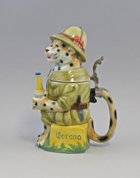 Figuren-Bierkrug Leopard Safari-Uniform