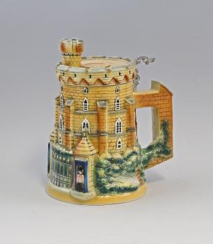 Figuren-Bierkrug Burg