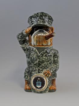 Sammler-Figurenkrug Bulldogge m.Zigarre in Uniform / / 0xda(3xEL)