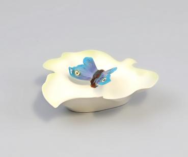 Blattschale mit Schmetterling blau grün