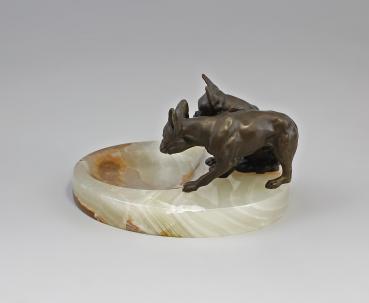 Onyx Schale mit französischen Bulldoggen