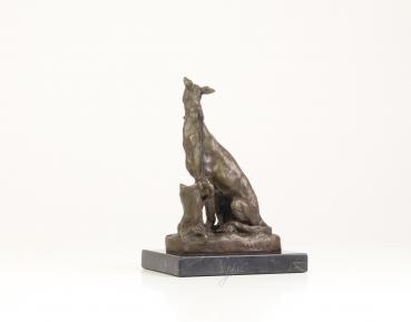 Bronze Skulptur sitzender Windhund