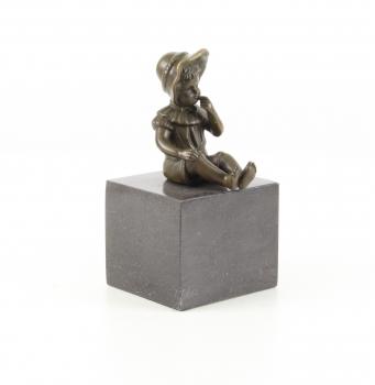 Bronze Skulptur kleines Mädchen sitzend