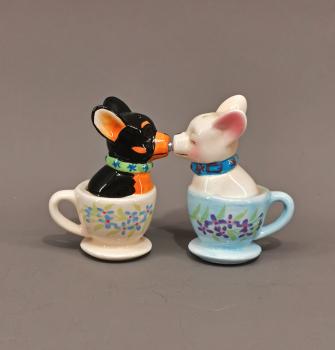 Salz und Pfeffer Streuer Paar Tea cup pups