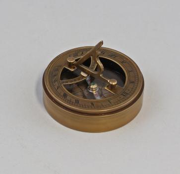 Kompass Messing brüniert D 7cm
