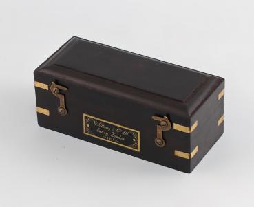 Fernrohr in Box