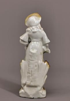 Nippes-Figur Thüringen Bäuerin mit Korn und Sichel