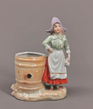 Nippes-Figur / Vase Thüringen Holländerin