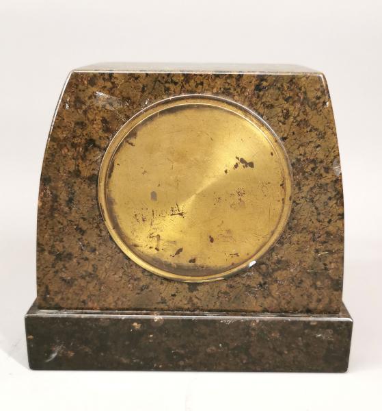 Kamin-Uhr mit Serpentin-Gehäuse
