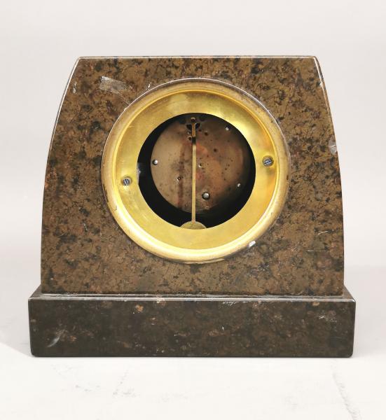 Kamin-Uhr mit Serpentin-Gehäuse