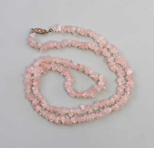Lange Rosenquarz-Kette
