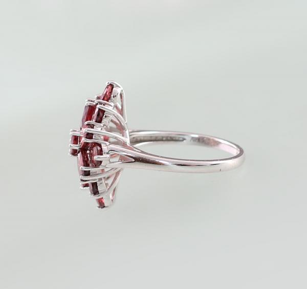 Granat-Ring