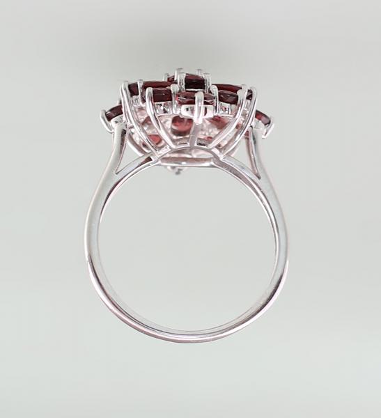 Granat-Ring