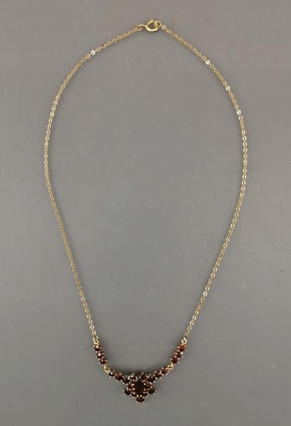 Granatcollier