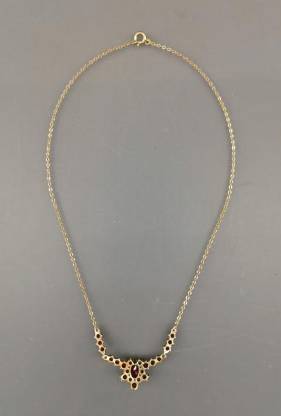 Granatcollier