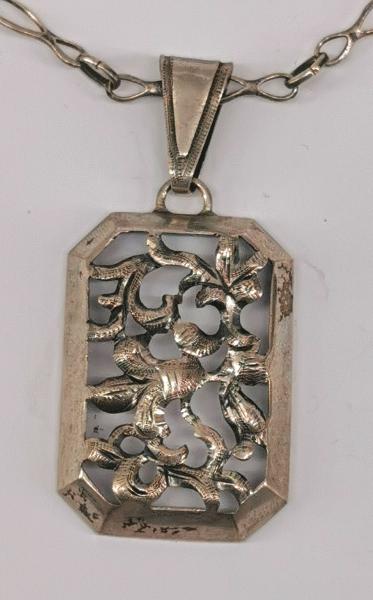Kette mit Anhänger floral 900er Silber