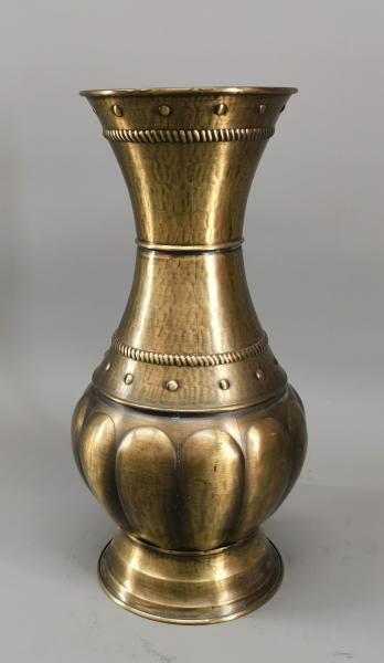 Große Bodenvase / Kanne