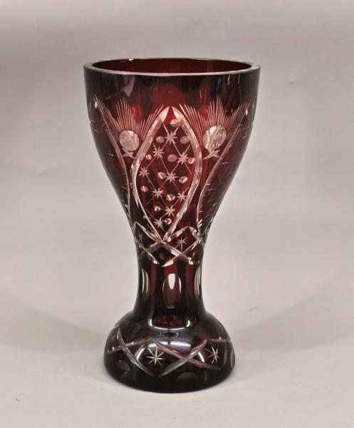 rubinrote Überfang-Vase