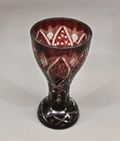 rubinrote Überfang-Vase