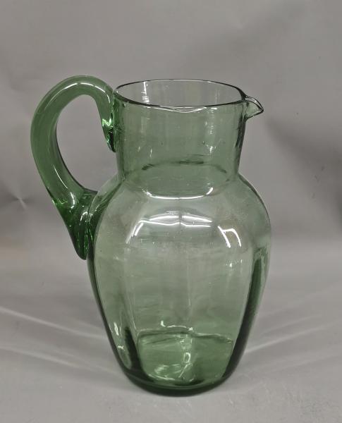 grüner Schenkkrug