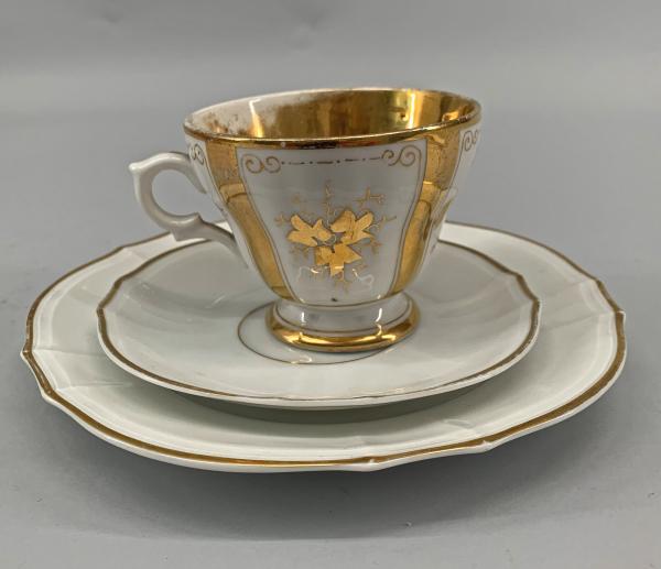 Porzellan Vitrinen-Tasse Krister Biedermeier "Ich gratulire"