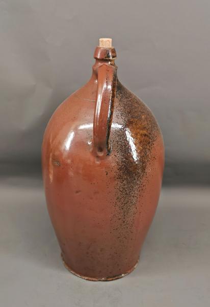 große braune Ölflasche