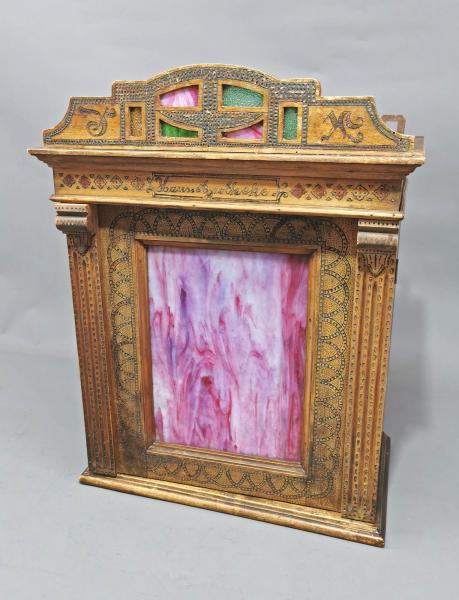 Wandschrank Haus-Apotheke